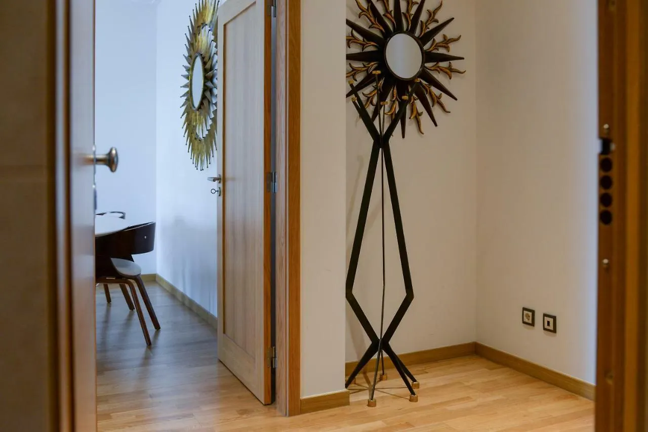 Lisbon White Cozy Apartment Portugal